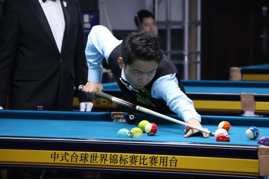 屹立不倒的 屹立不倒的