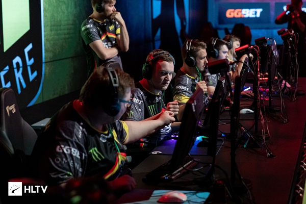 军团以吸引 军团以吸引